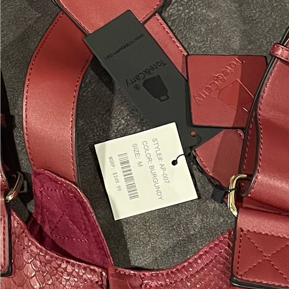 Tote&Carry Burgundy 07 Tactical Vest - Picture 6 of 10